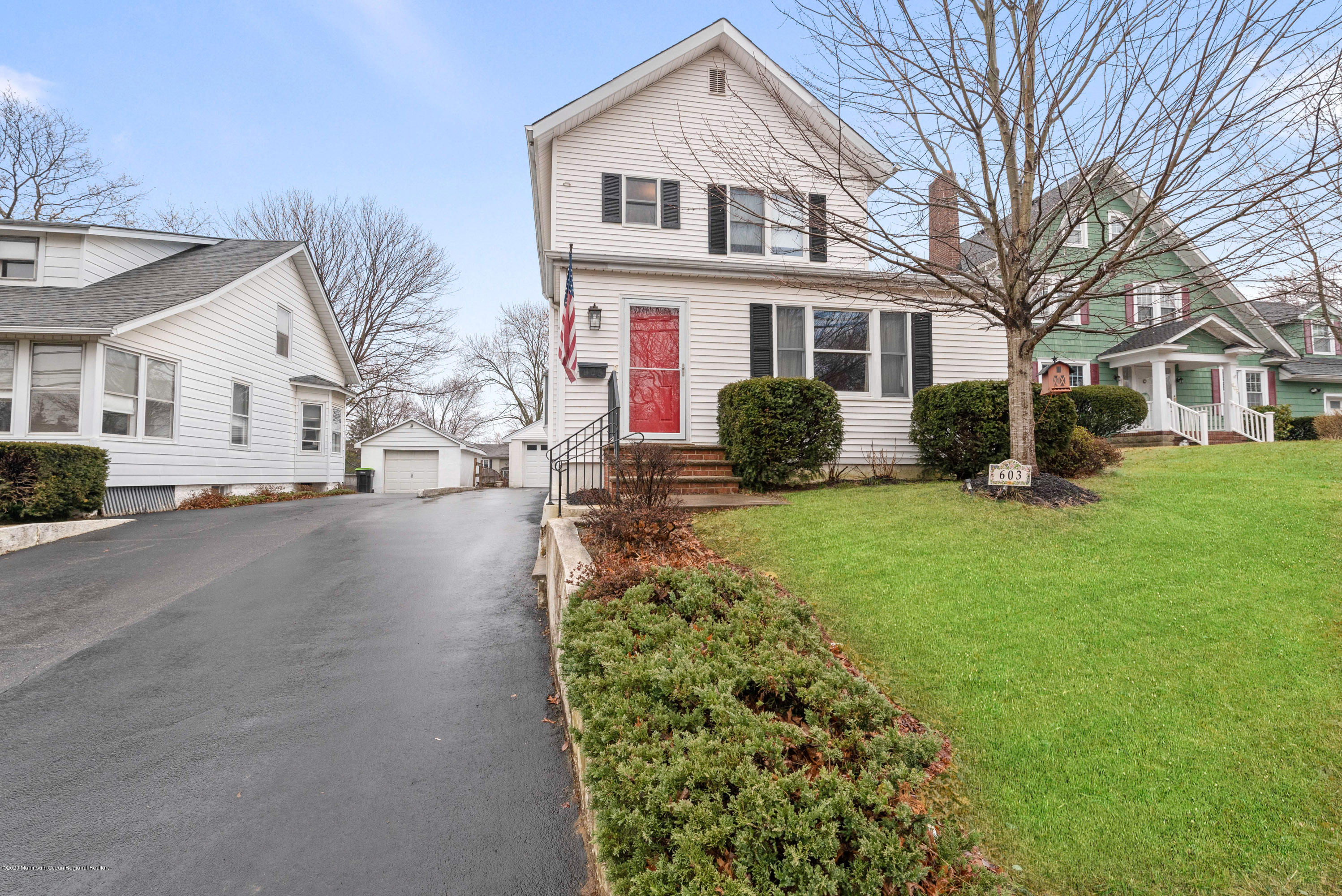 603 Holmdel Road Hazlet, NJ 07730 - Photo 3 of 33 DSC_1483c
