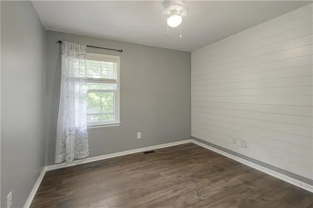 $365,000 | 1323 Amesbury Avenue, Liberty, MO 64068