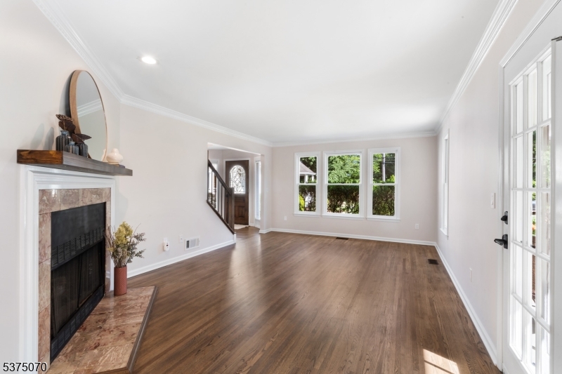26 West Main Street Mendham, NJ 07945 - Photo 5 of 31