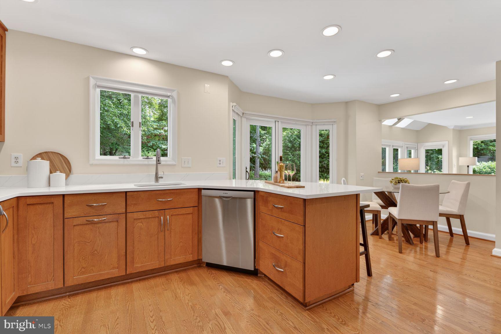 1579 Regatta Lane Reston, VA 20194 - Photo 13 of 50