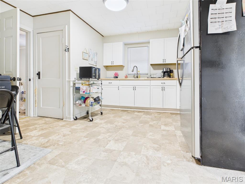 464 West 3rd Street Lebanon, MO 65536 - Photo 9 of 19