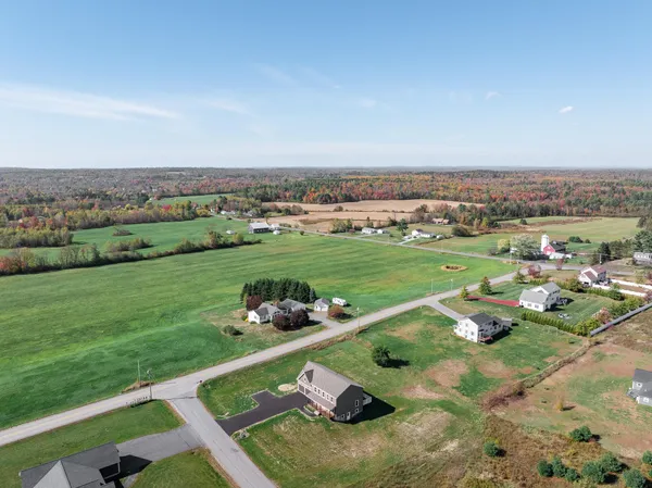 $679,000 | 106 Amberside Drive, Hermon, ME 04401