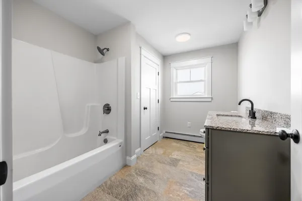 $679,000 | 106 Amberside Drive, Hermon, ME 04401