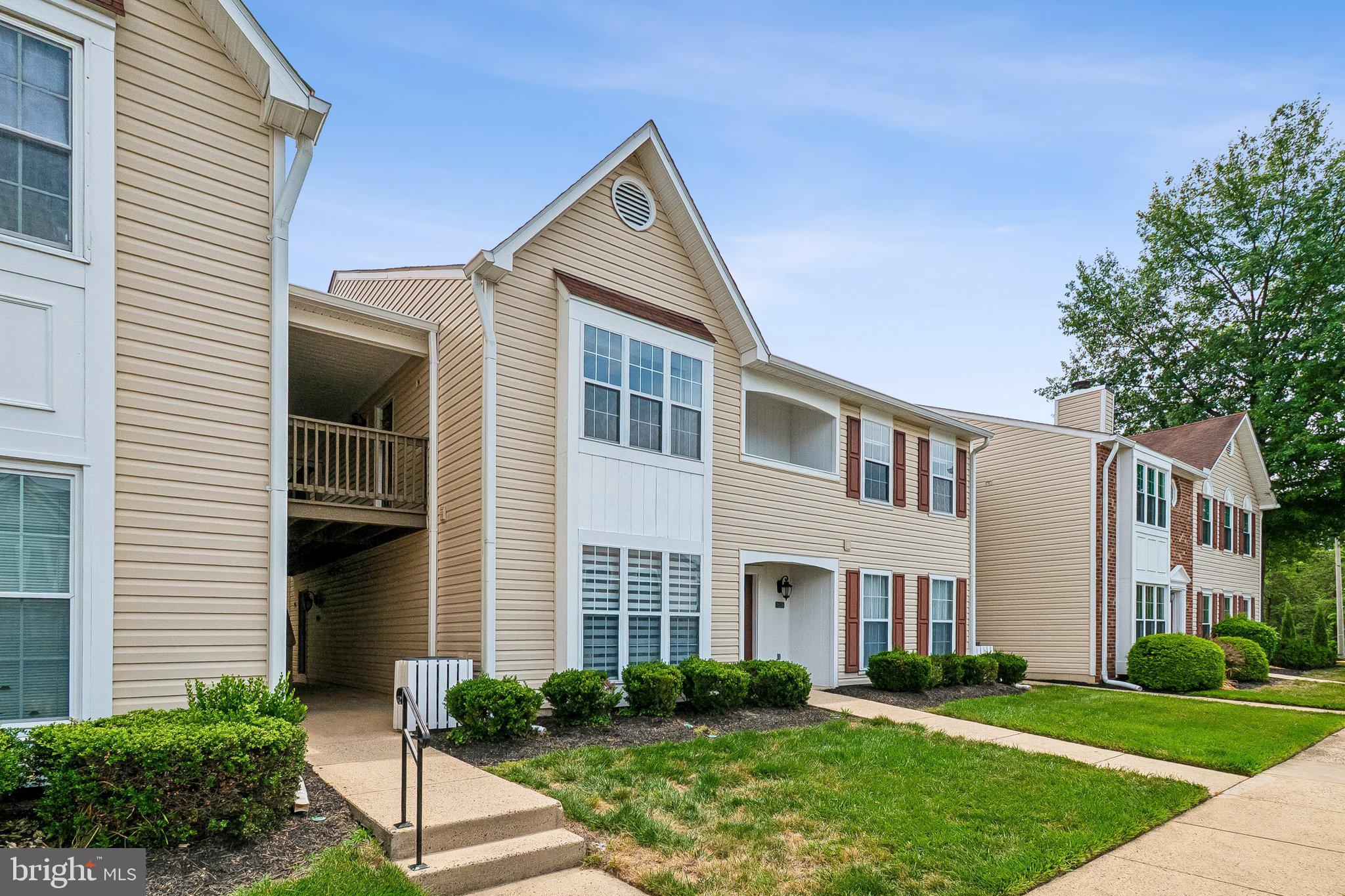 7822 Harrowgate Circle, Unit D Springfield, VA 22152 - Photo 2 of 28 Sought after community in West Springfield