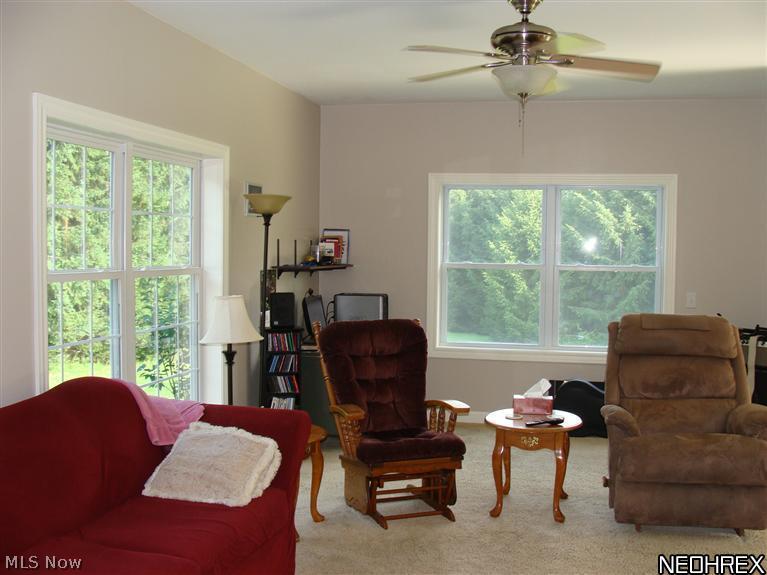 12080 Cook Road Salem, OH 44460 - Photo 5 of 12 Gallery Image 5