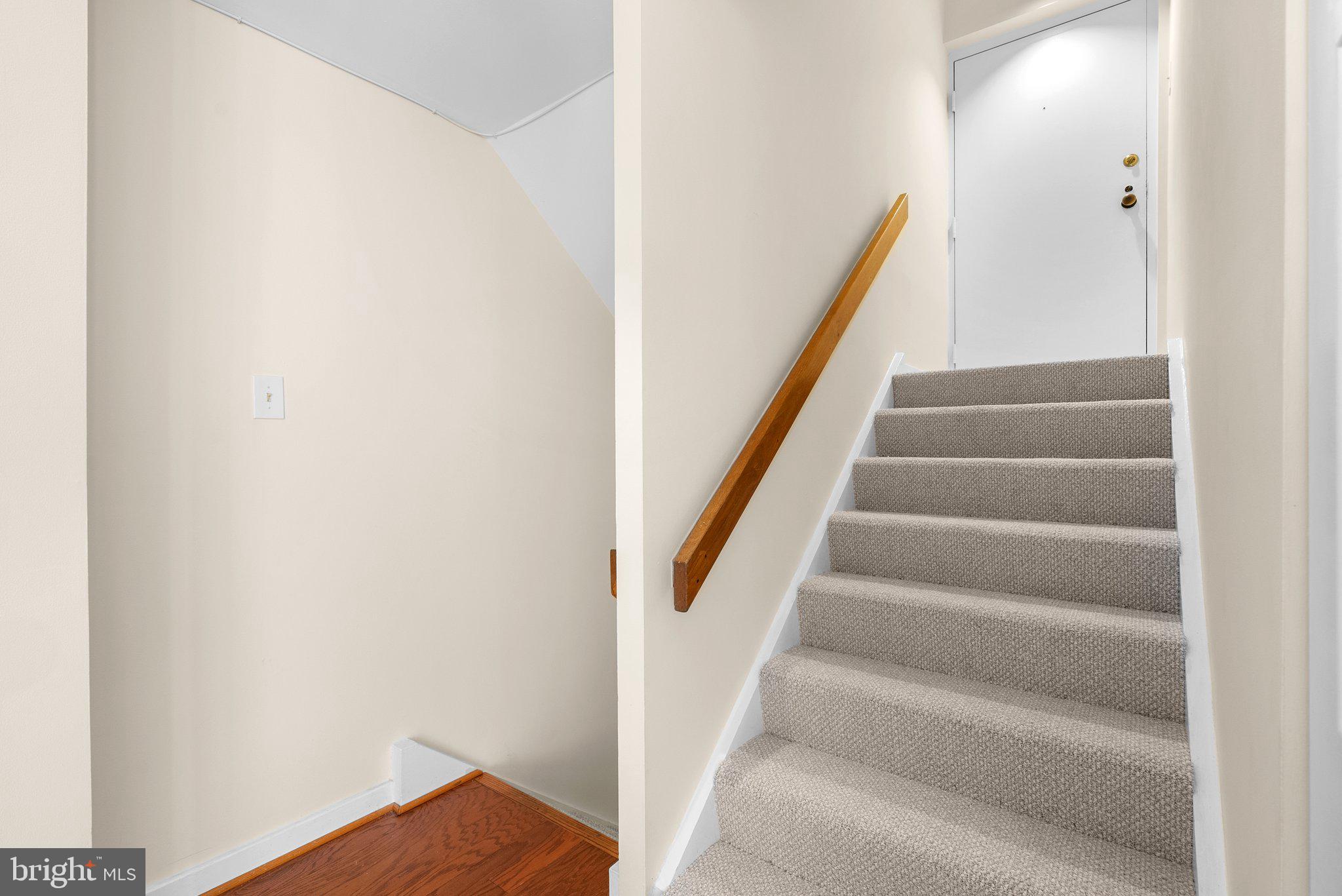 3222 Cherry Hill Lane, Unit B2 Washington, DC 20007 - Photo 6 of 30 a view of entryway