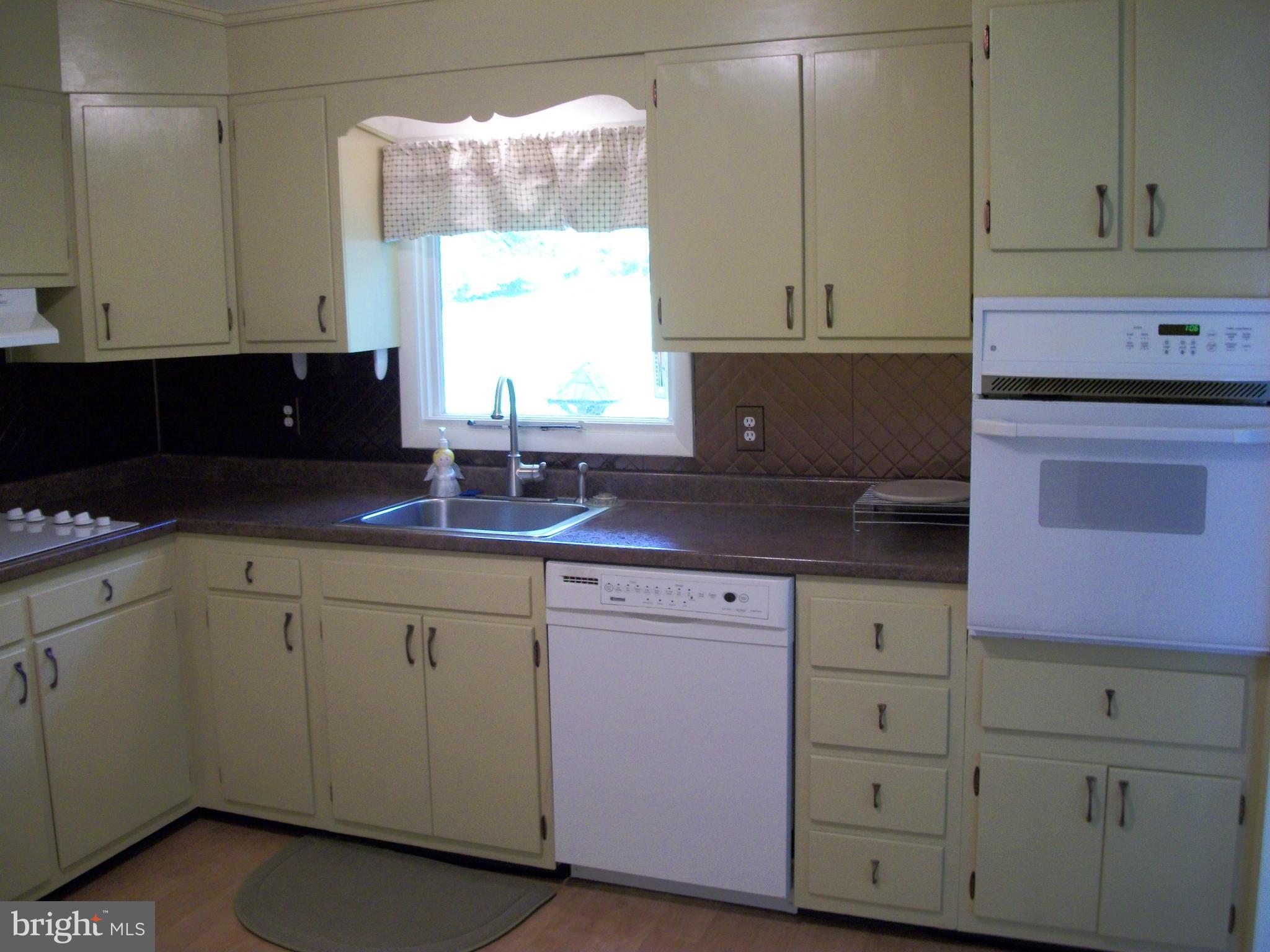 2605 Fallston Road Fallston, MD 21047 - Photo 4 of 20 Kitchen