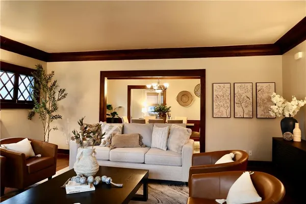 $1,850,000 | 801 West 56th Street, Kansas City, MO 64113