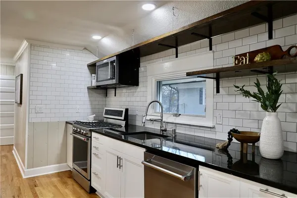 $1,850,000 | 801 West 56th Street, Kansas City, MO 64113