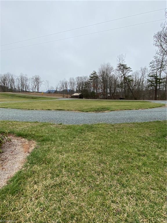 1651 Marshall Smith Road King, NC 27021 - Photo 10 of 30