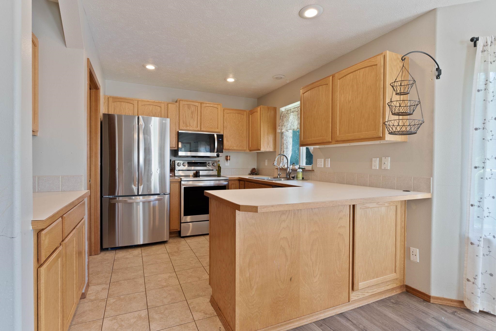 17813 North Lidgerwood Street Colbert, WA 99005 - Photo 11 of 41