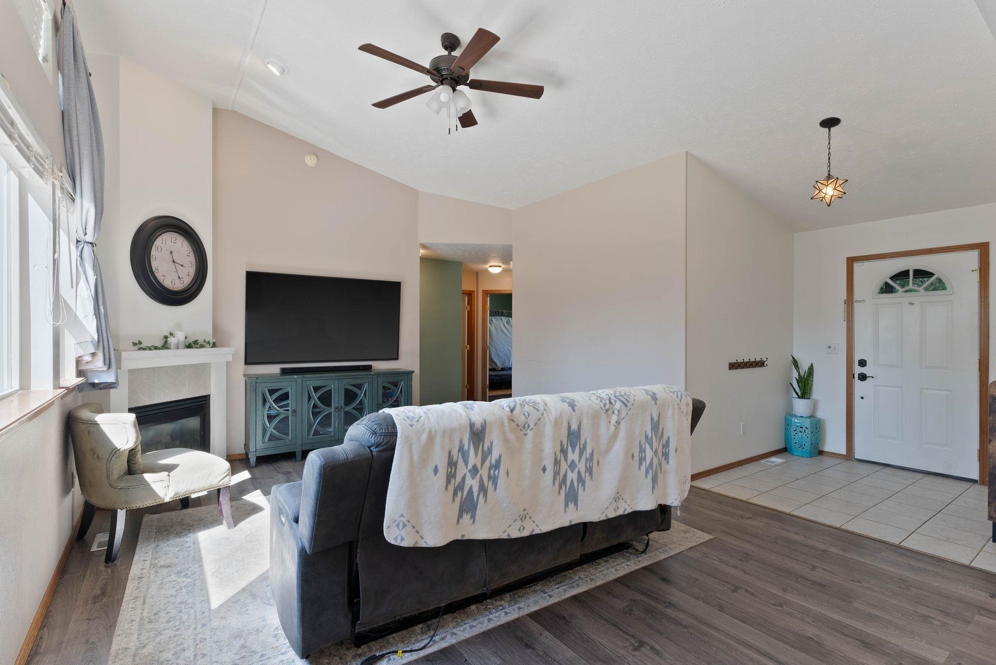 17813 North Lidgerwood Street Colbert, WA 99005 - Photo 6 of 41