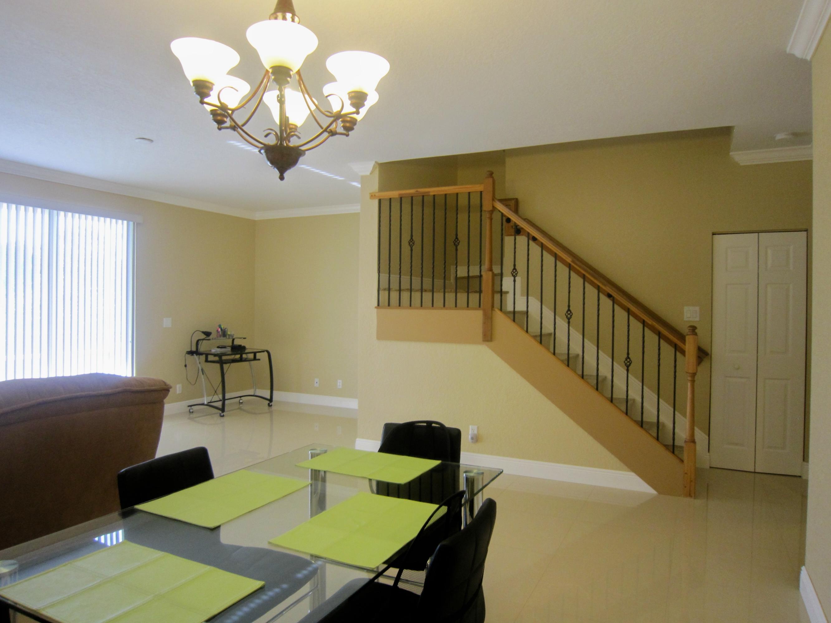 2164 Oakmont Drive Riviera Beach, FL 33404 - Photo 11 of 29 059