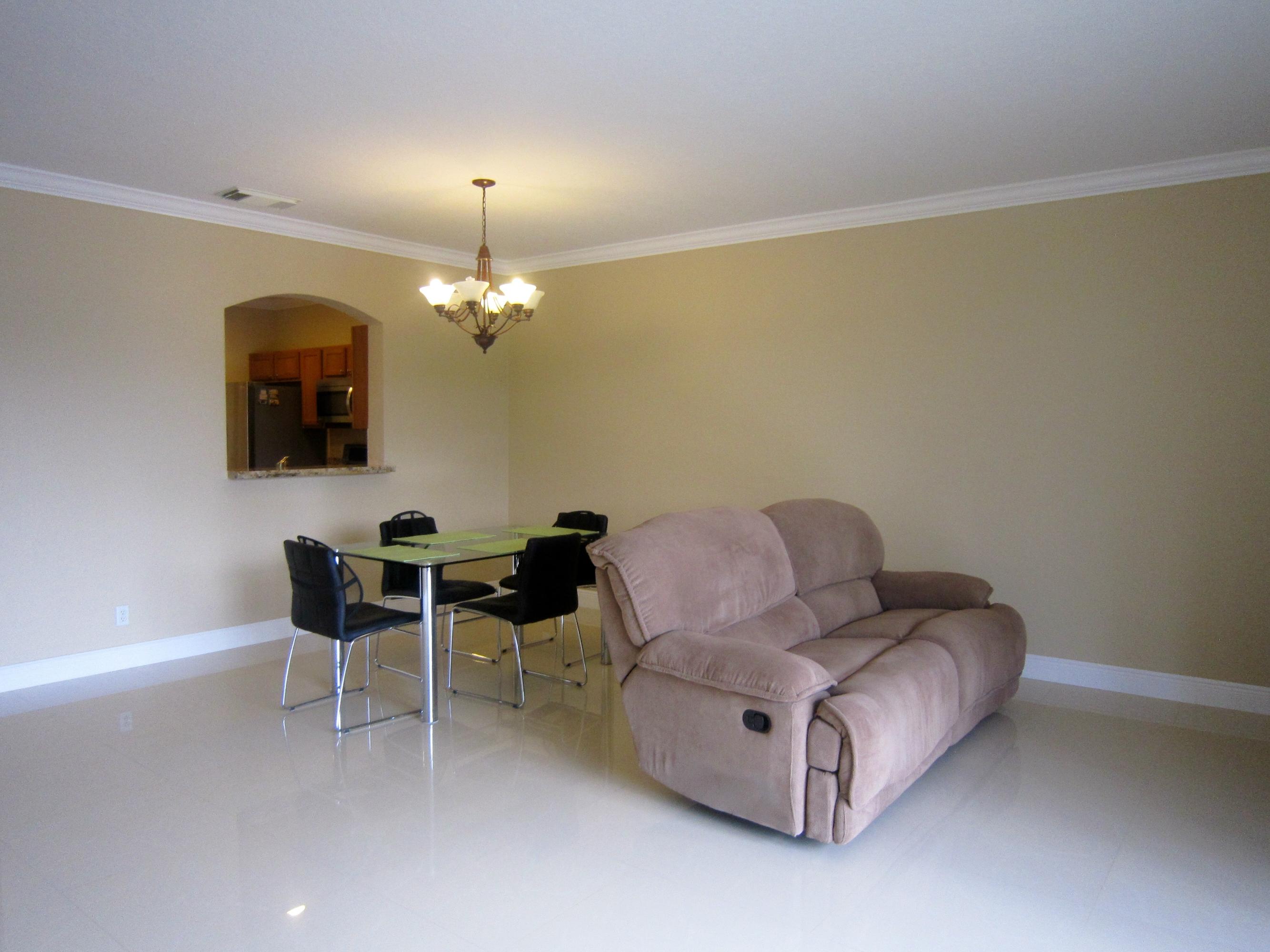2164 Oakmont Drive Riviera Beach, FL 33404 - Photo 14 of 29 025
