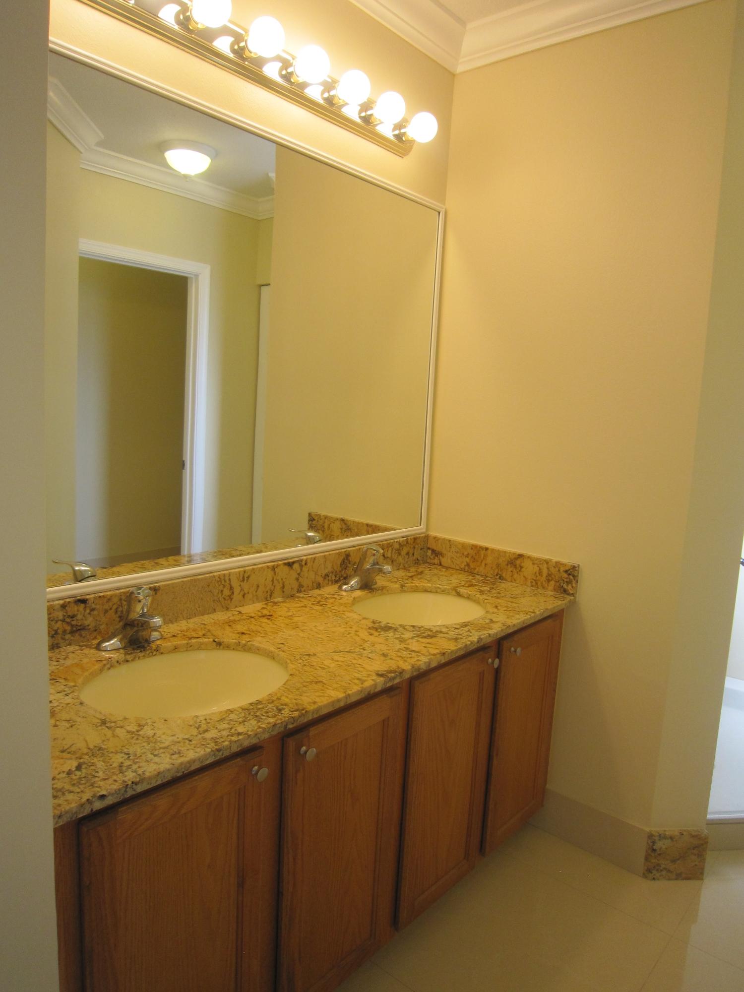 2164 Oakmont Drive Riviera Beach, FL 33404 - Photo 18 of 29 040
