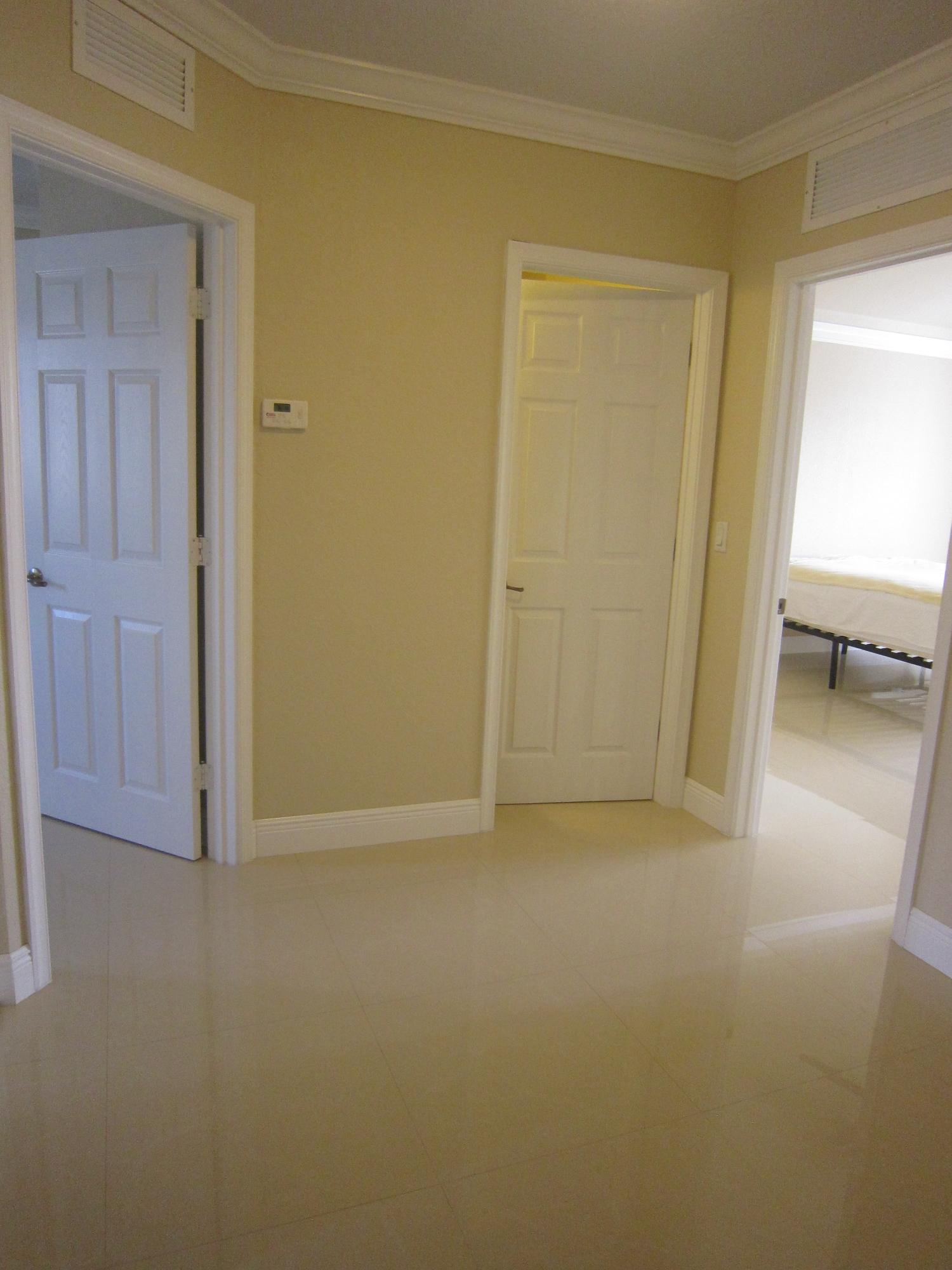 2164 Oakmont Drive Riviera Beach, FL 33404 - Photo 21 of 29 045