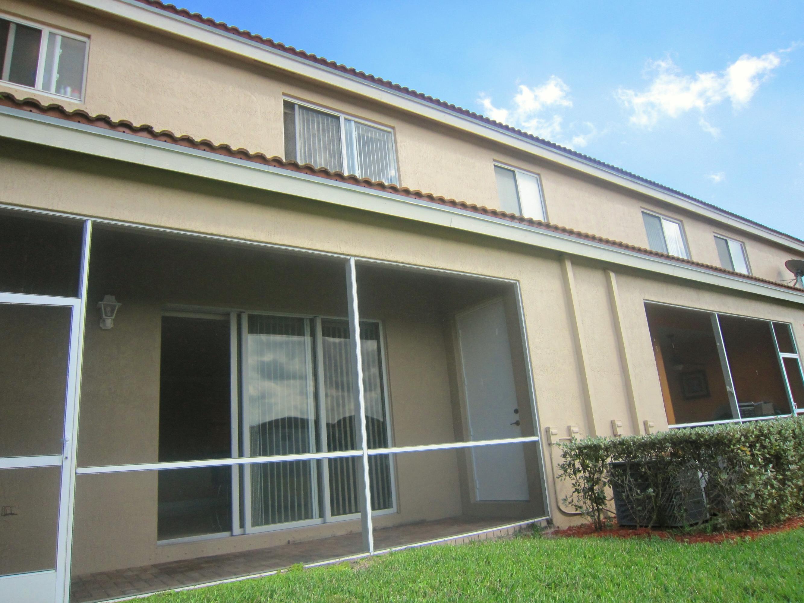 2164 Oakmont Drive Riviera Beach, FL 33404 - Photo 27 of 29 017