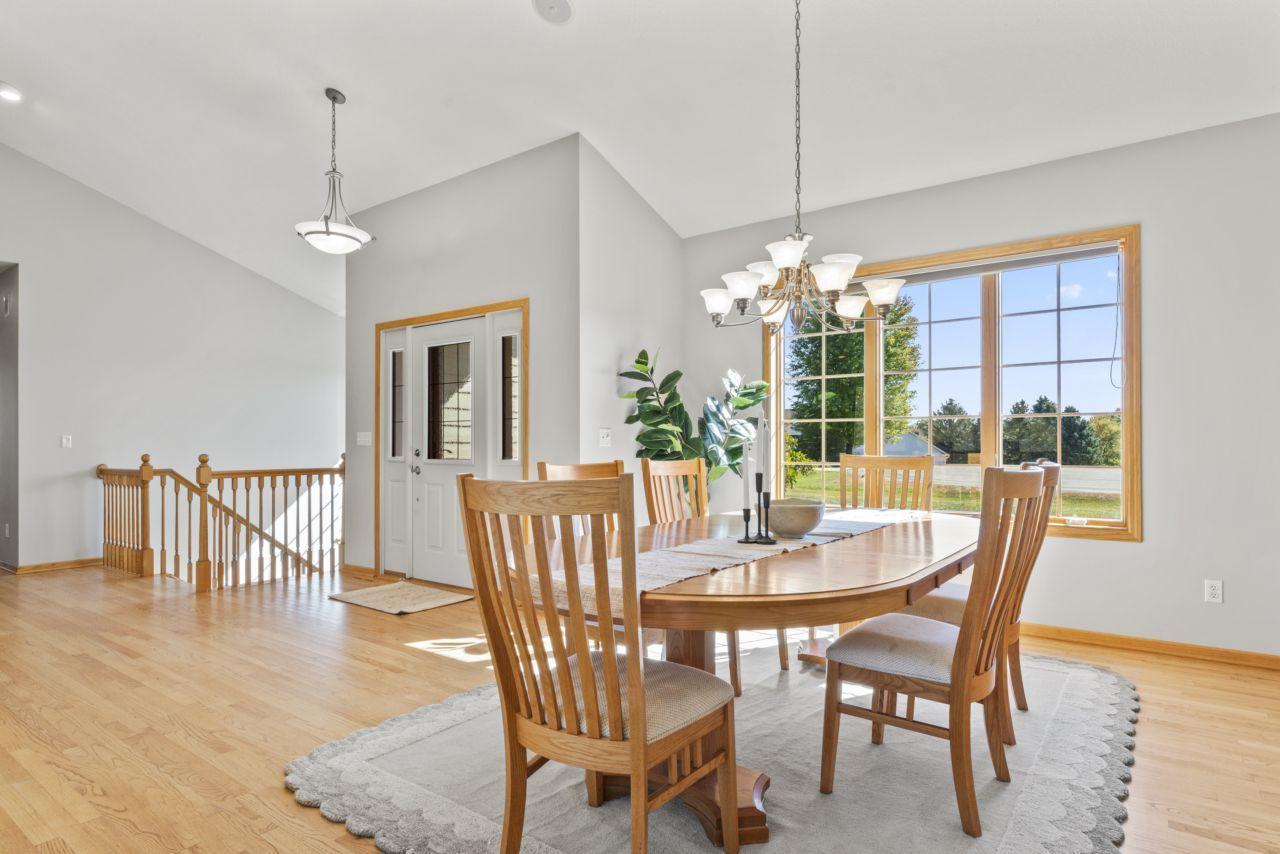 1057 Ridge Crest Lane Northwest Rochester, MN 55901 - Photo 19 of 105