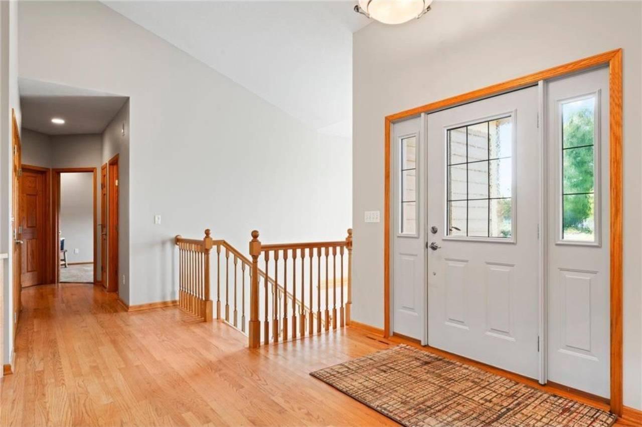 1057 Ridge Crest Lane Northwest Rochester, MN 55901 - Photo 20 of 105