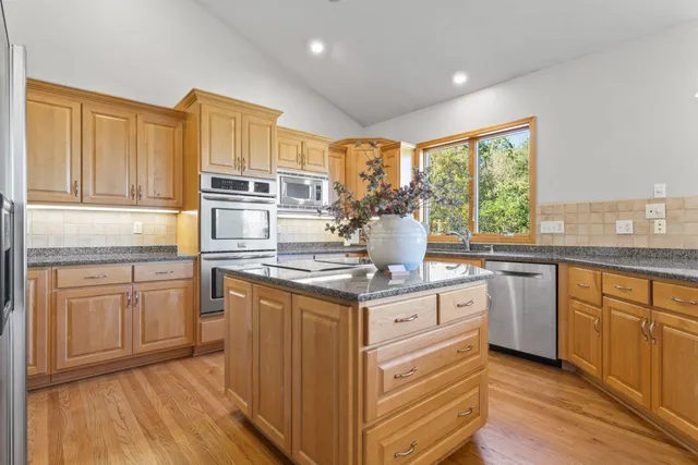 $979,900 | 1057 Ridge Crest Lane Northwest, Rochester, MN 55901