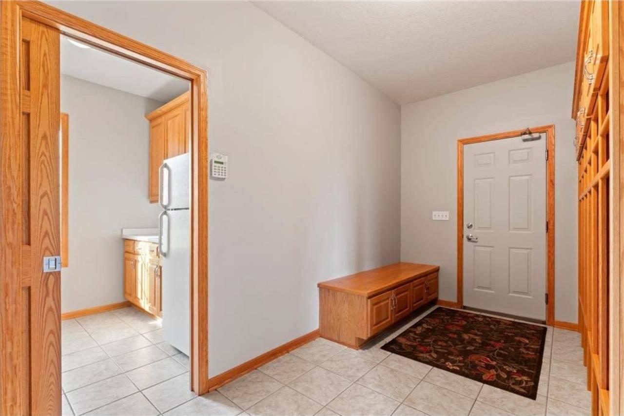 1057 Ridge Crest Lane Northwest Rochester, MN 55901 - Photo 31 of 105