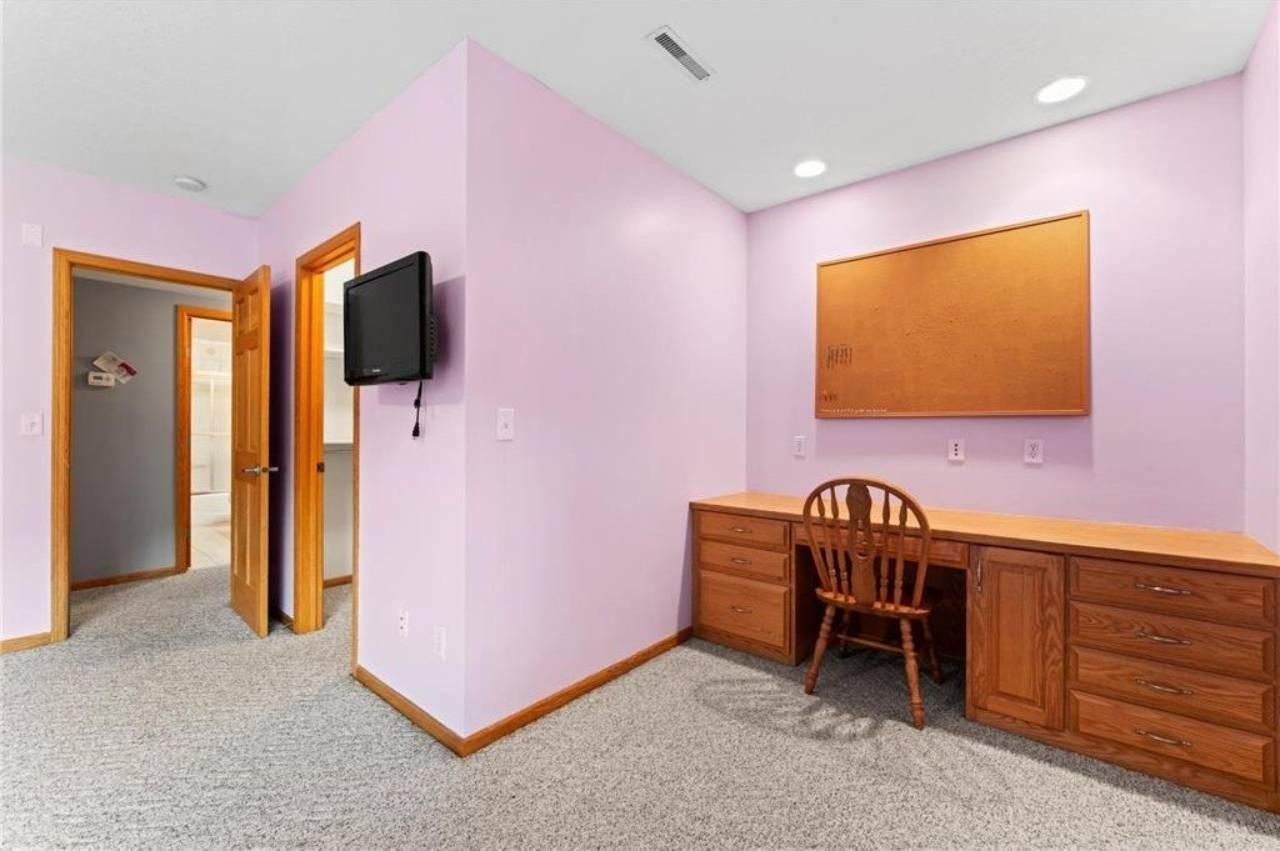 1057 Ridge Crest Lane Northwest Rochester, MN 55901 - Photo 53 of 105