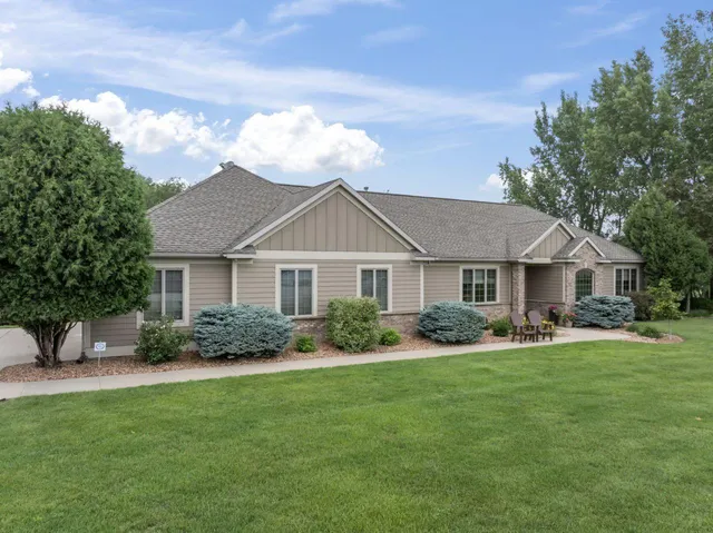 $979,900 | 1057 Ridge Crest Lane Northwest, Rochester, MN 55901