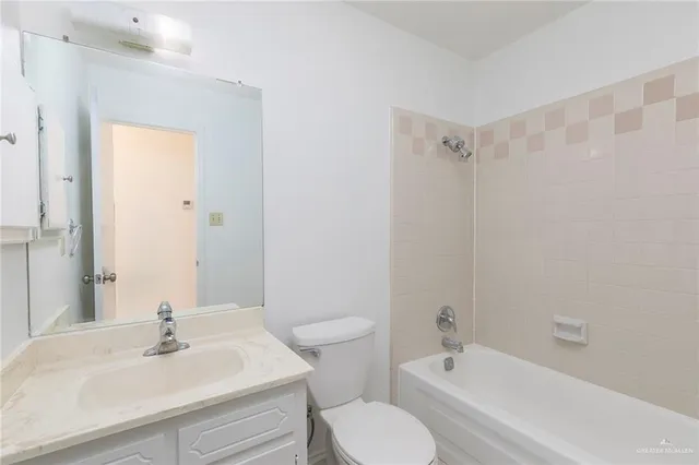 $950 | 600 Toronto Avenue, Unit 14, McAllen, TX 78503