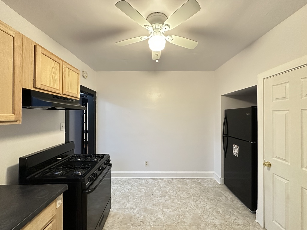 415 East 80th Street, Unit 1 Chicago, IL 60619 - Photo 4 of 20