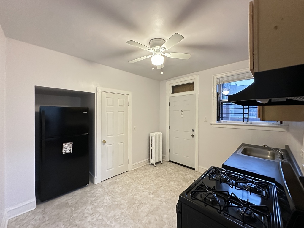 415 East 80th Street, Unit 1 Chicago, IL 60619 - Photo 5 of 20