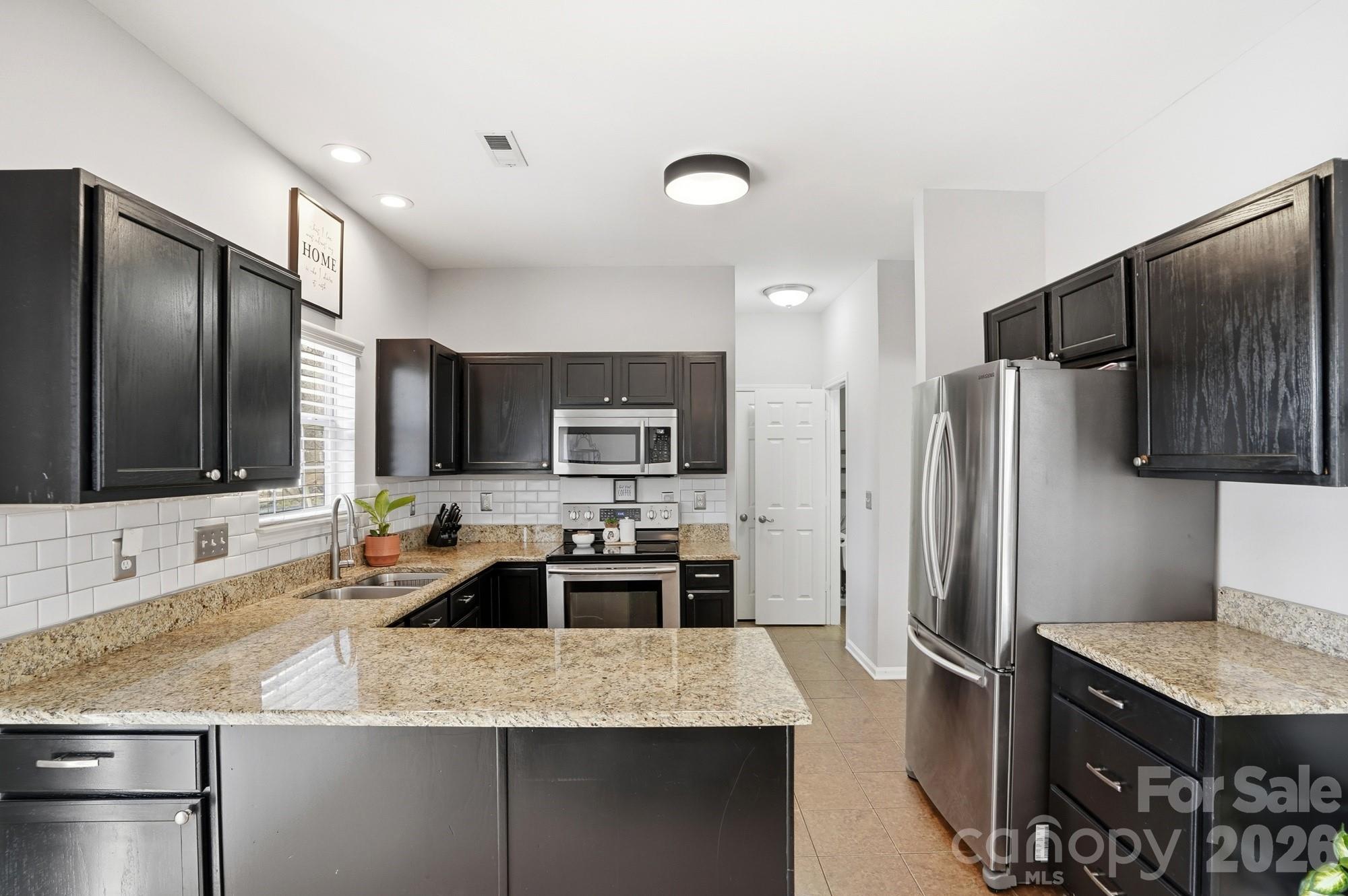 9230 Rotherham Lane Charlotte, NC 28216 - Photo 7 of 19