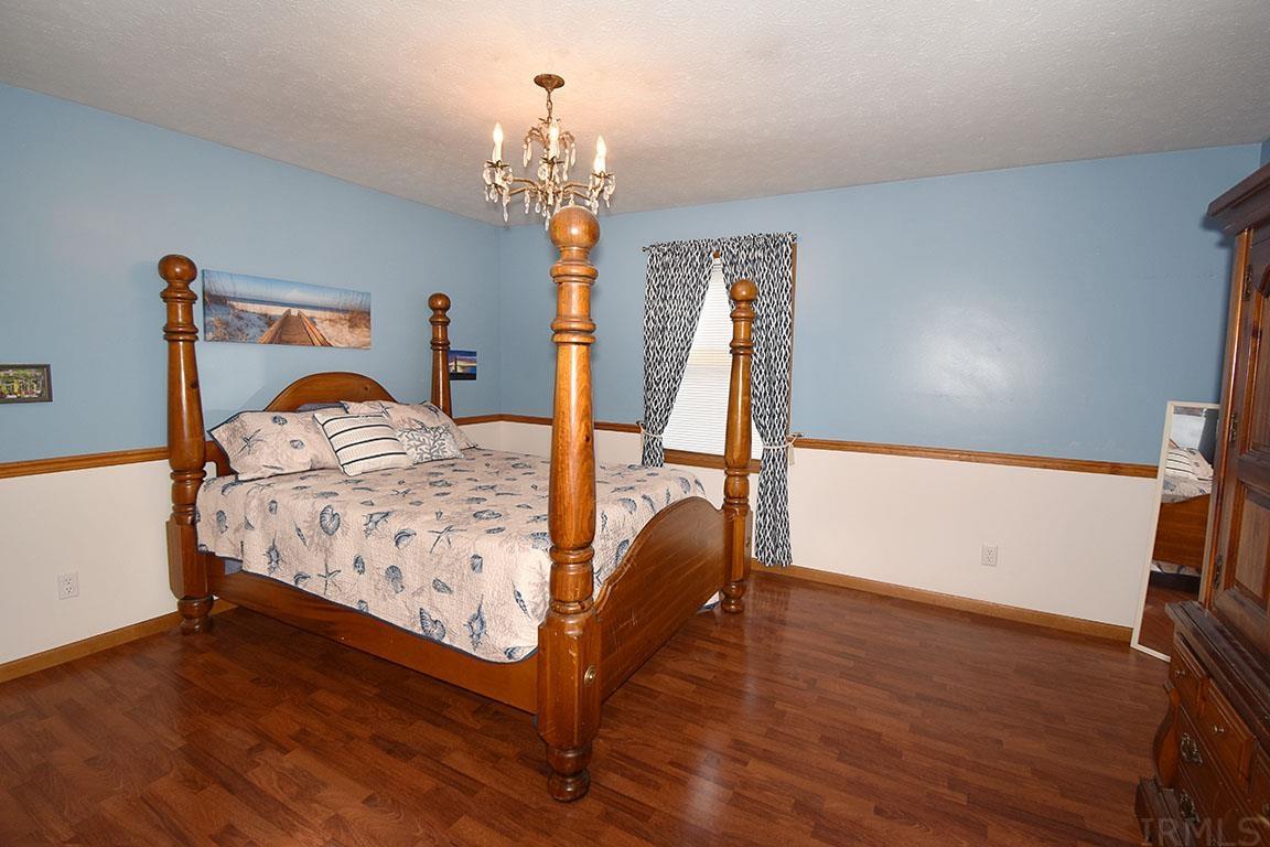 706 Spring Valley Drive Middlebury, IN 46540 - Photo 15 of 36 Gallery Image 15