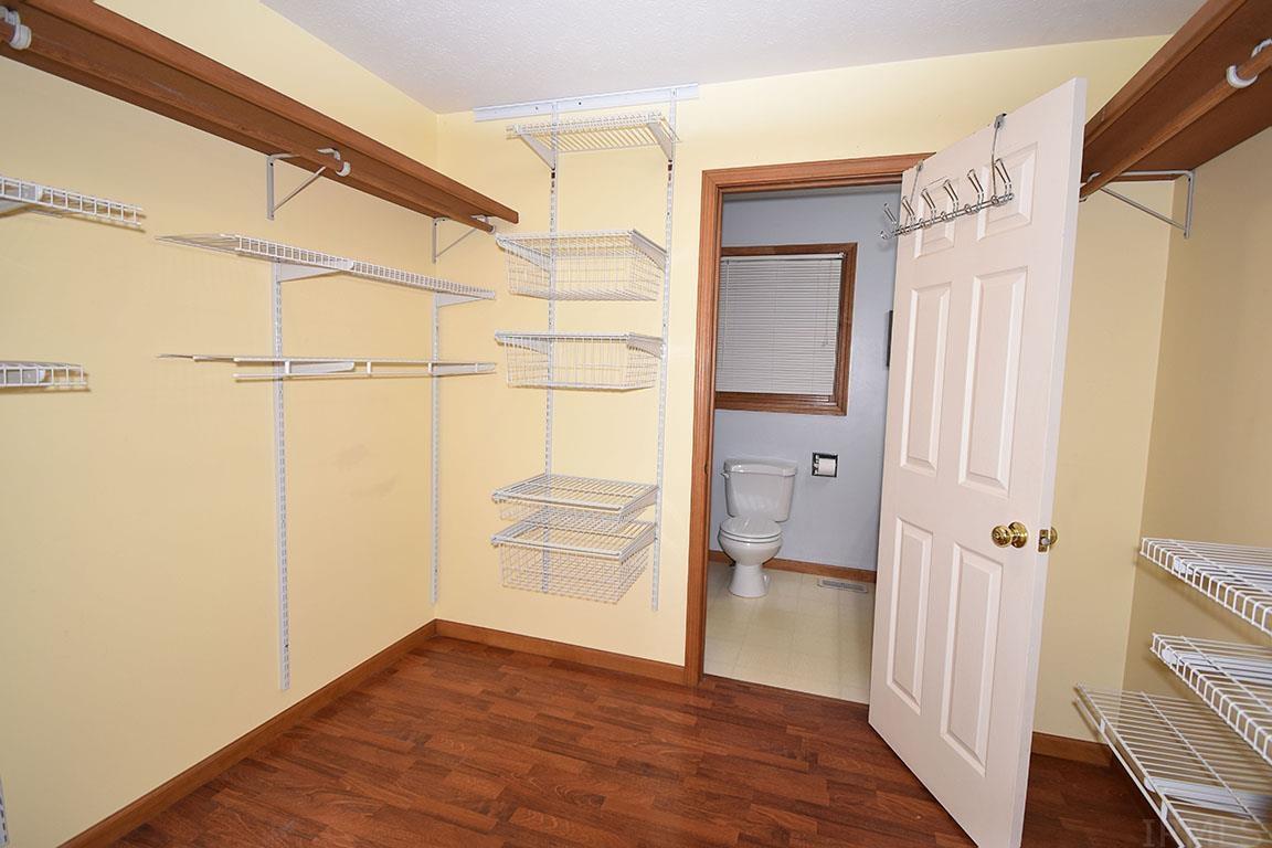 706 Spring Valley Drive Middlebury, IN 46540 - Photo 18 of 36 Gallery Image 18