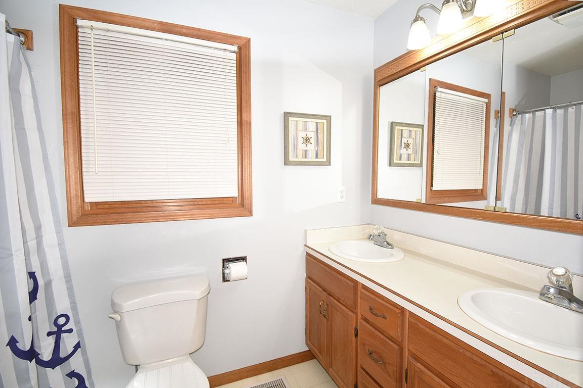706 Spring Valley Drive Middlebury, IN 46540 - Photo 19 of 36 Gallery Image 19