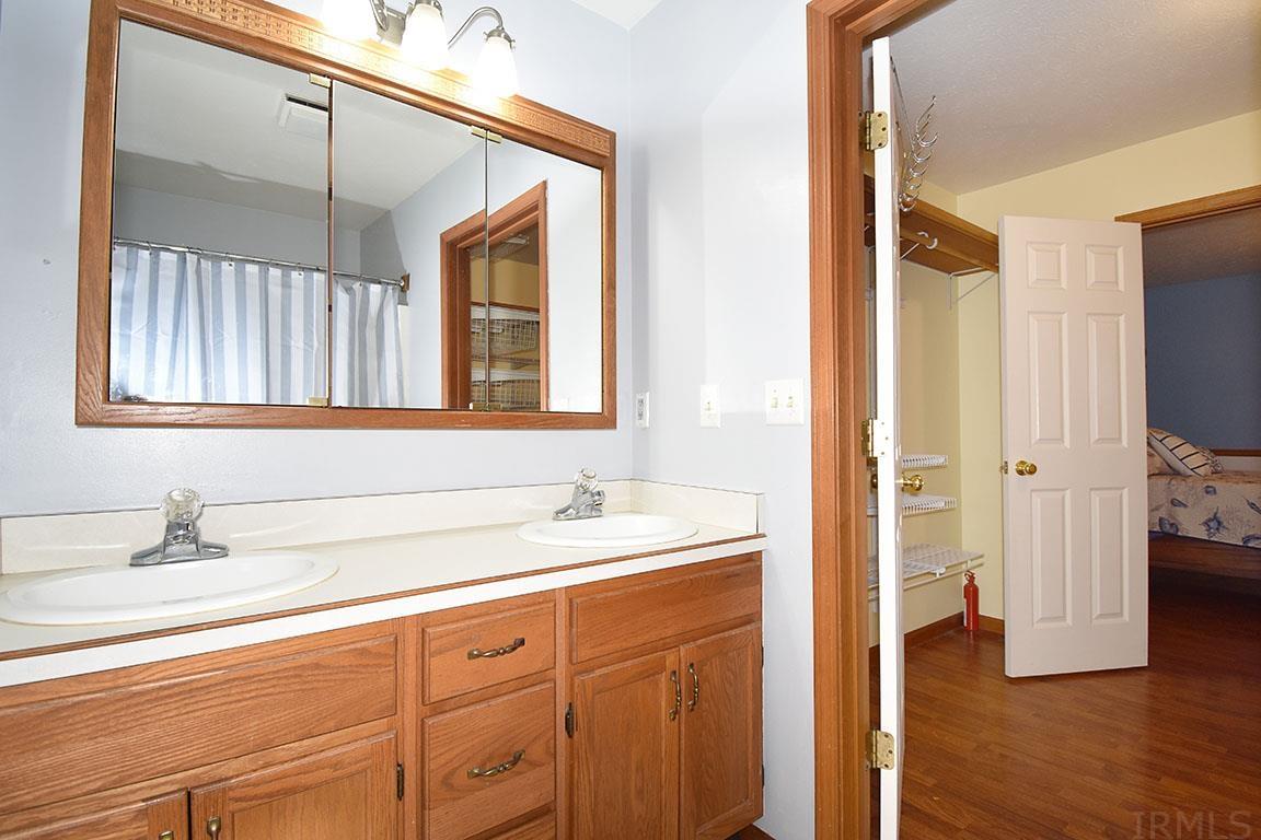 706 Spring Valley Drive Middlebury, IN 46540 - Photo 20 of 36 Gallery Image 20
