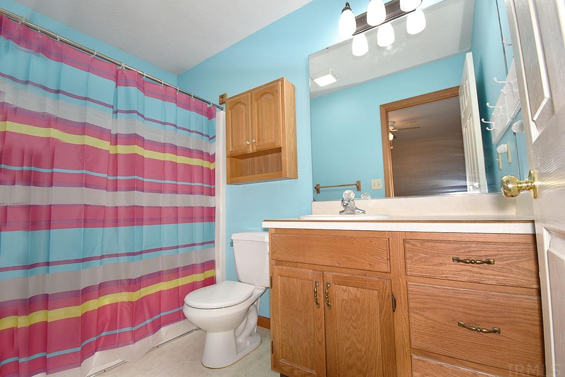706 Spring Valley Drive Middlebury, IN 46540 - Photo 27 of 36 Gallery Image 27