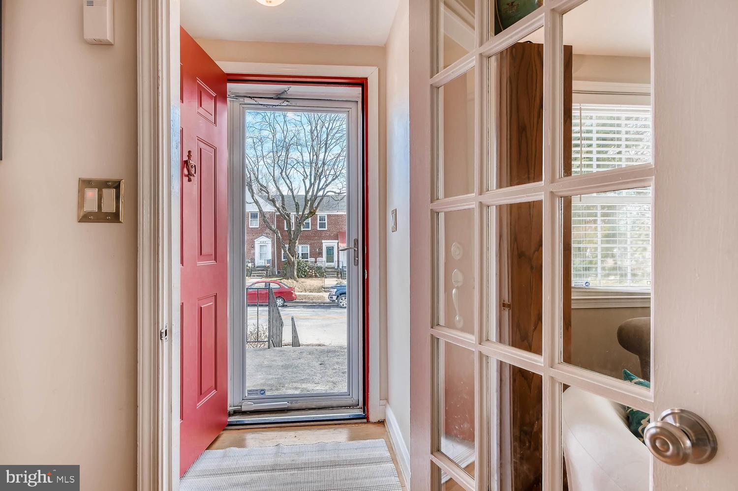 8100 Pleasant Plains Road Baltimore, MD 21286 - Photo 4 of 32 Charming entranceway
