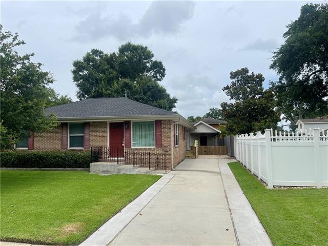 10613 Chadwick Street River Ridge, LA 70123 - Photo 2 of 16