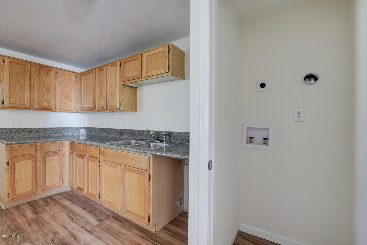 7102 West Granada Road Phoenix, AZ 85035 - Photo 27 of 32 7102-West-Granada-Road-36