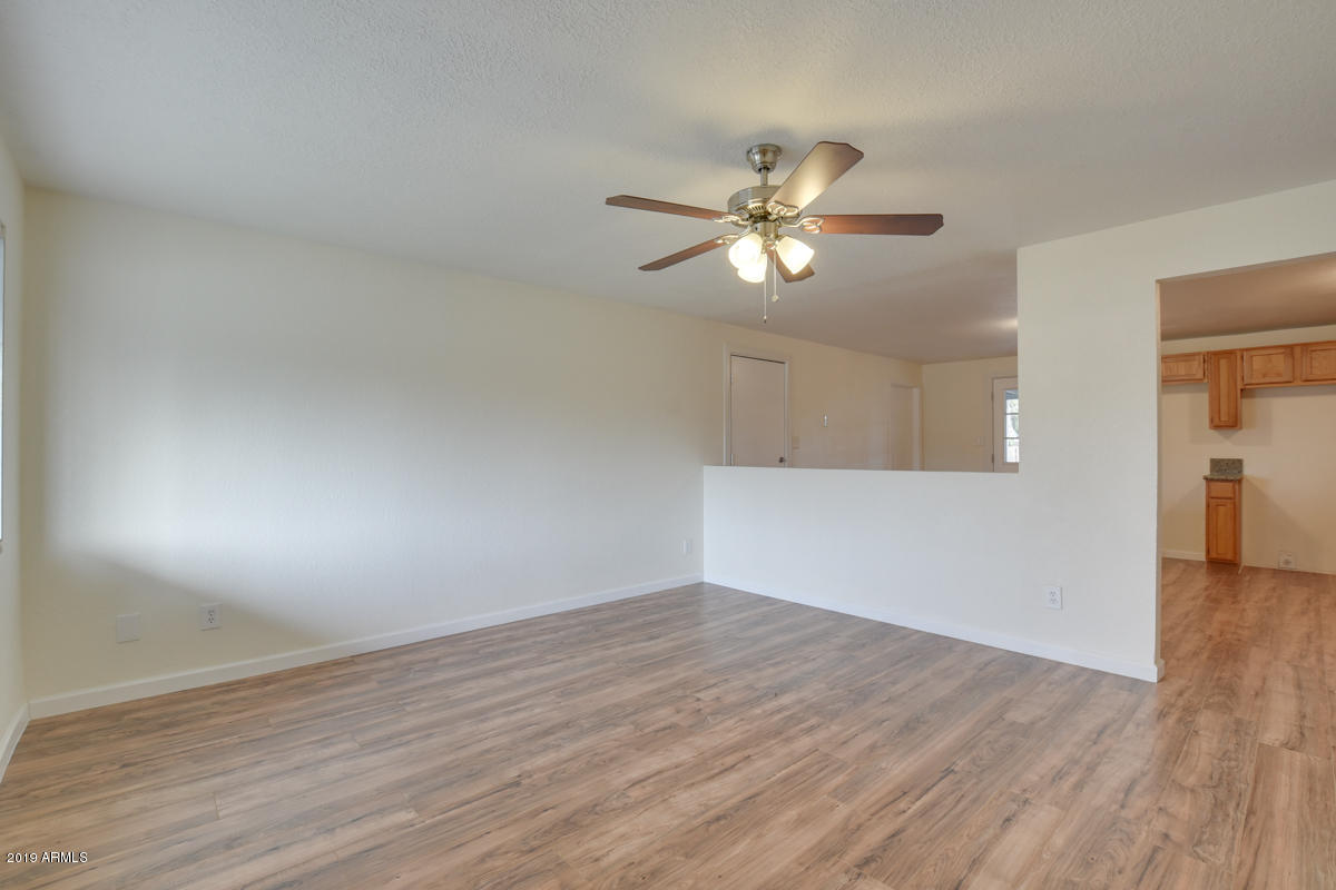 7102 West Granada Road Phoenix, AZ 85035 - Photo 4 of 32 7102-West-Granada-Road-13