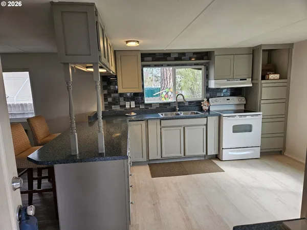 $85,000 | 380 West Gregory Road, Unit 1, Central Point, OR 97502