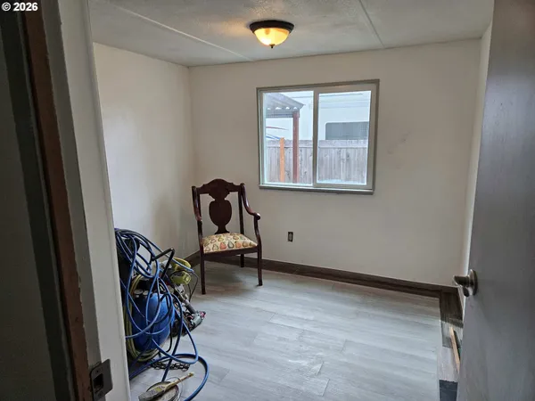 $85,000 | 380 West Gregory Road, Unit 1, Central Point, OR 97502