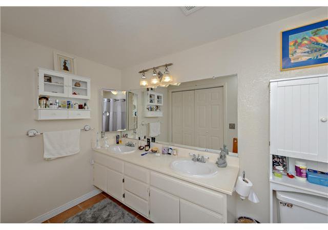 866 Buttercup Road Carlsbad, CA 92011 - Photo 18 of 25