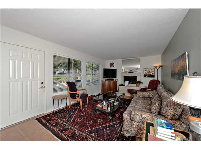 866 Buttercup Road Carlsbad, CA 92011 - Photo 4 of 25