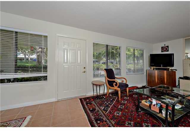 866 Buttercup Road Carlsbad, CA 92011 - Photo 9 of 25