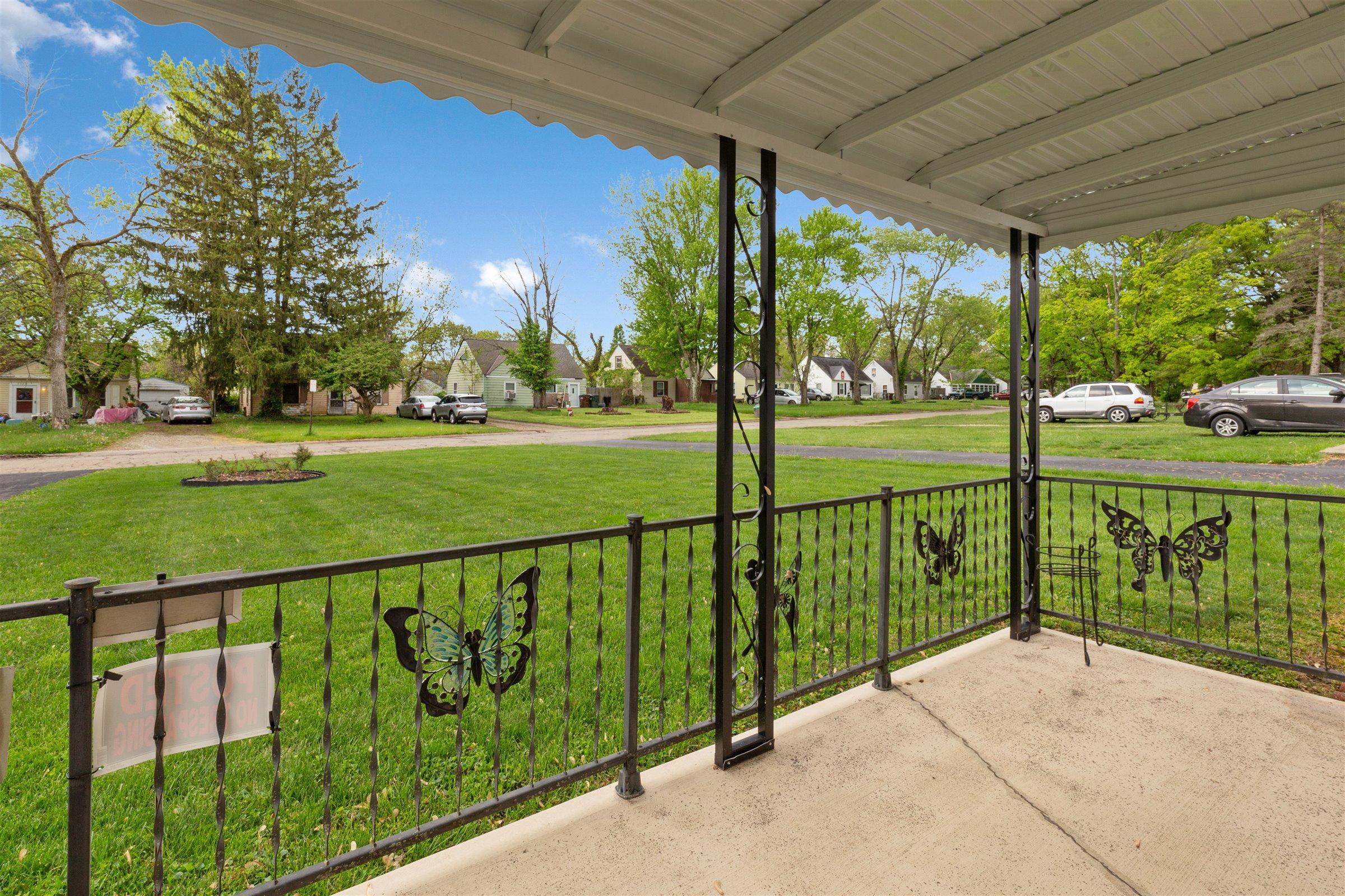 2376 Mecca Road Columbus, OH 43224 - Photo 3 of 25 Gallery Image 3