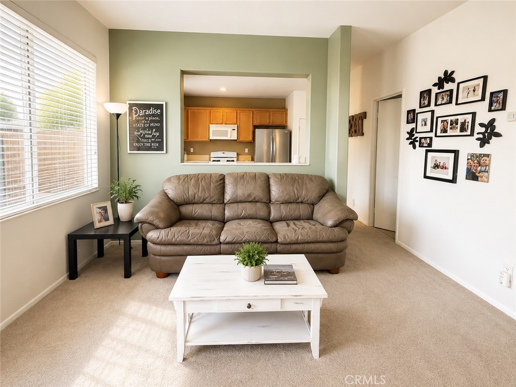 292 Edgemire Lane Simi Valley, CA 93065 - Photo 23 of 45