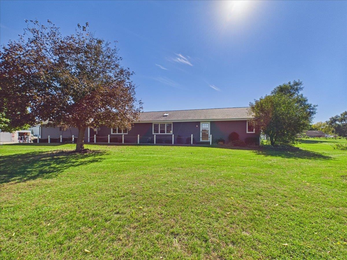 2333 Fischer Road South Beloit, IL 61080 - Photo 3 of 62 Gallery Image 3