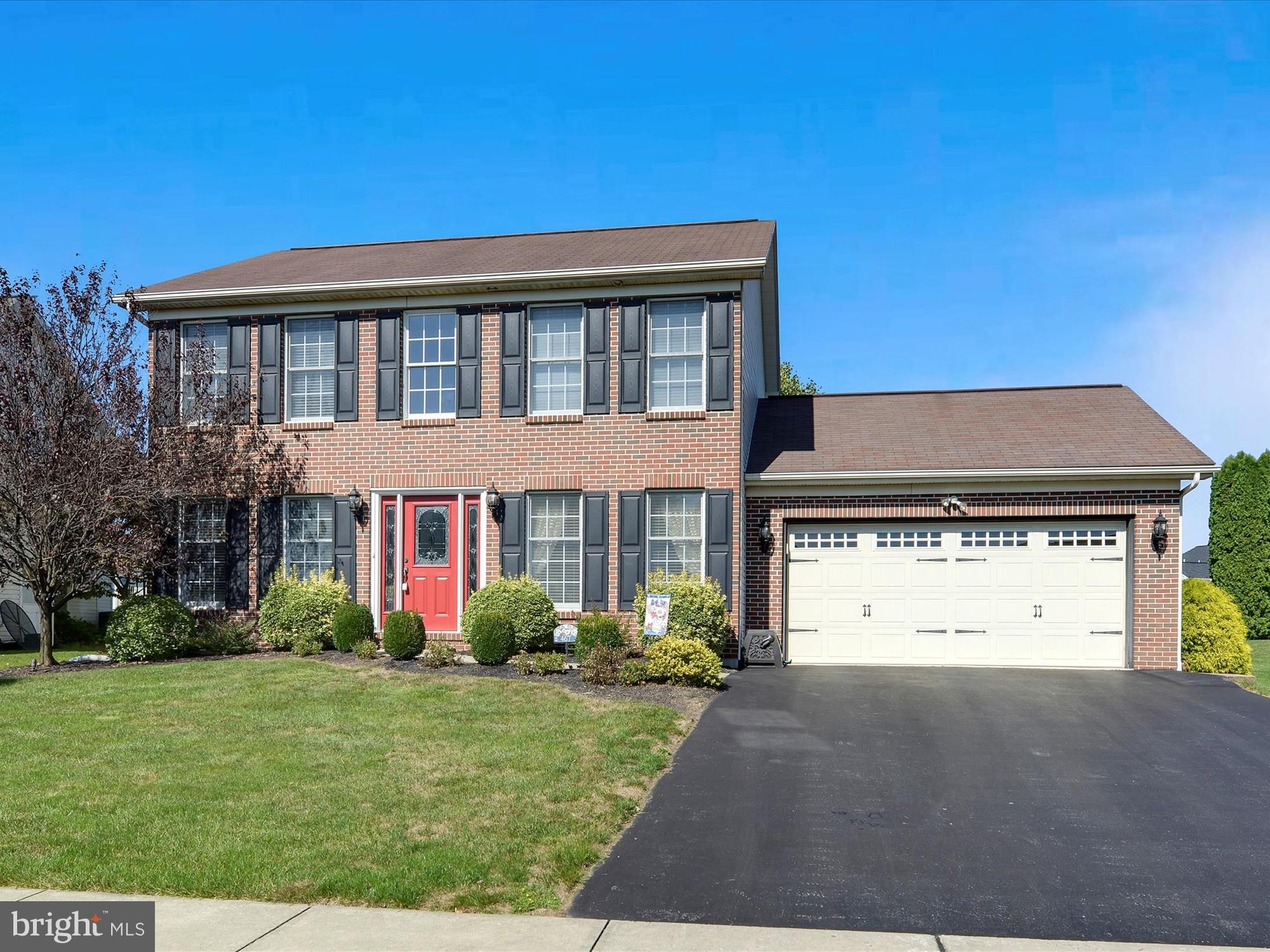 467 Old Farm Road Palmyra, PA 17078 - Photo 1 of 27 Custom Brick Facade