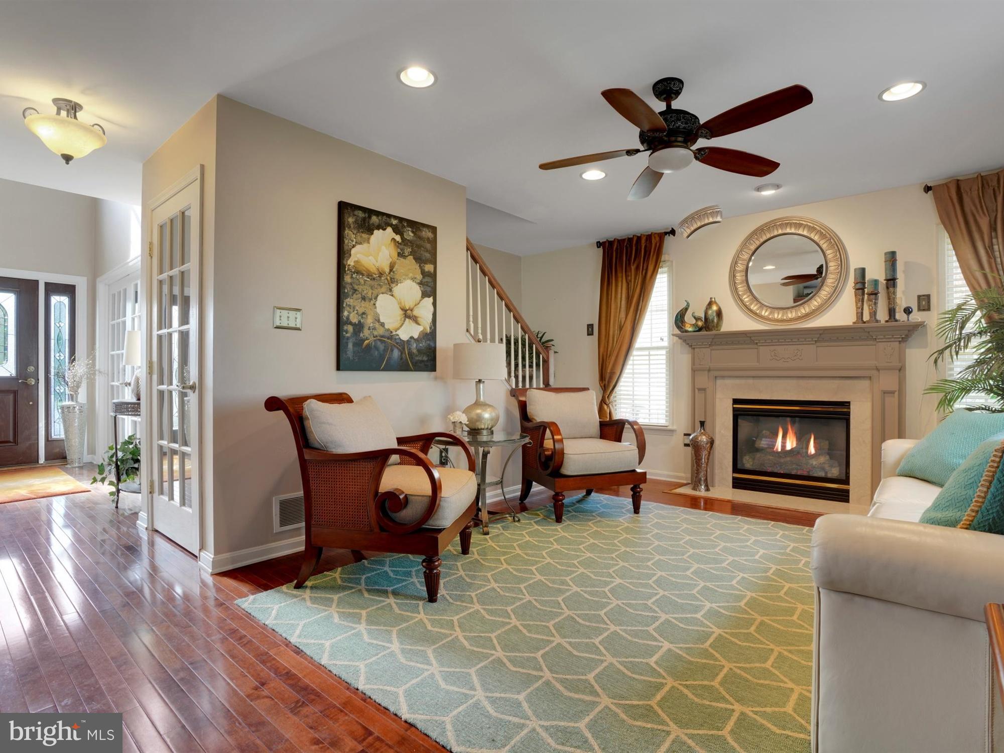 467 Old Farm Road Palmyra, PA 17078 - Photo 11 of 27 Living Room w/ Fireplace